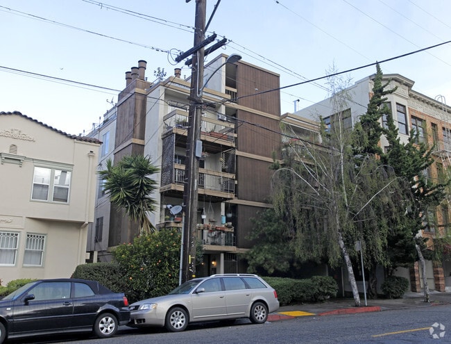 Primary Photo - 421 Perkins St