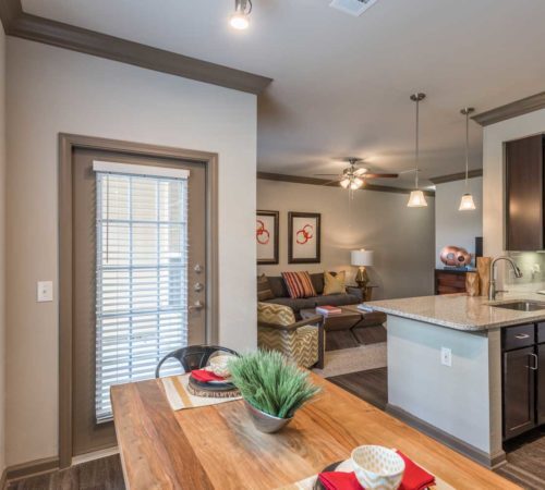 Building Photo - Resort-Style Amenities & $99 App Fee Only!