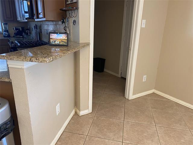 Building Photo - 1230 Donegal Ln