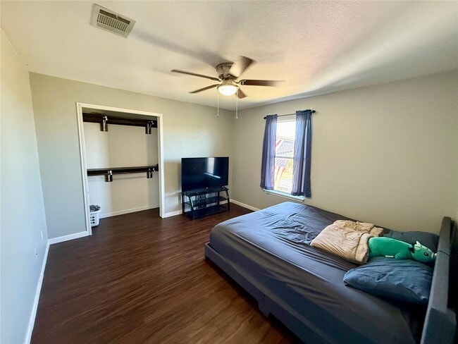 Building Photo - 396 Feathergrass Dr