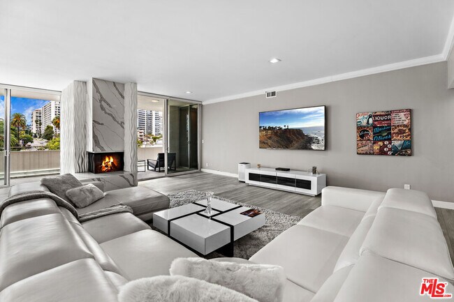 Building Photo - 1333 S Beverly Glen Blvd