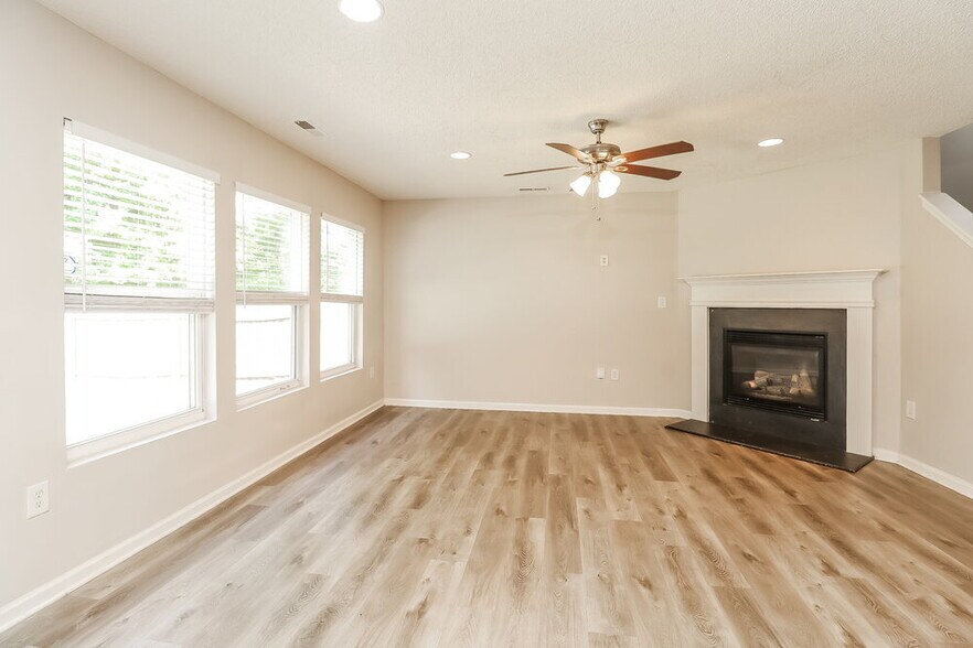 Building Photo - 415 Tribune Dr