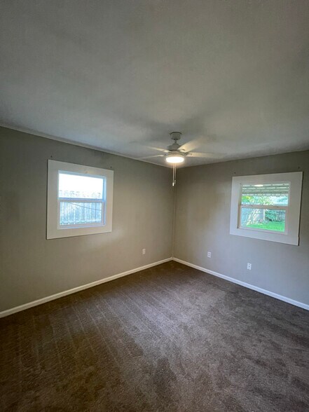 Building Photo - 409 Florence Ave