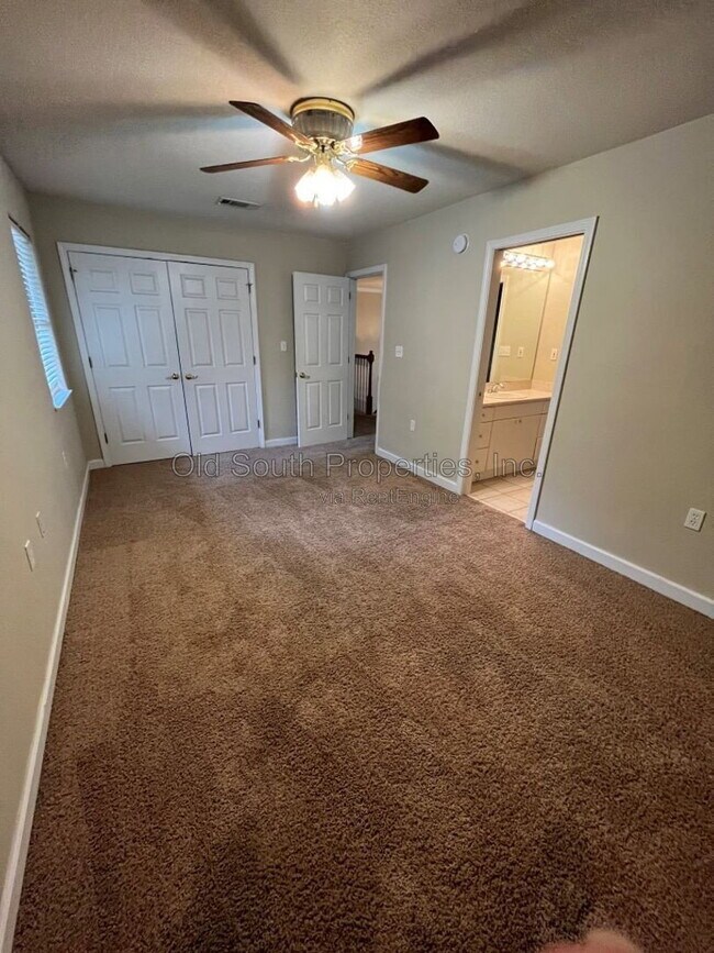 Building Photo - 754 Crooked Oak Dr