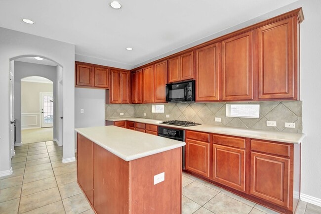 Building Photo - Stonebridge Ranch Beauty