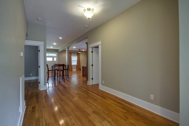 Building Photo - 5106 Indiana Ave