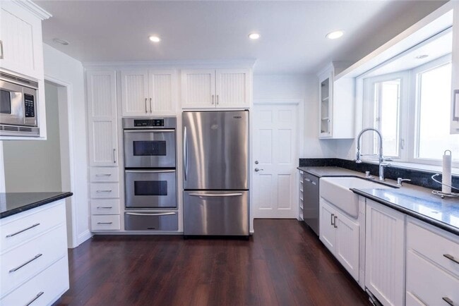 Building Photo - 2157 Rural Ln