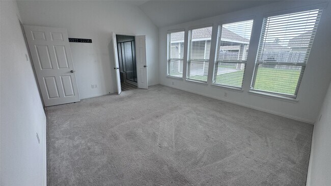 Building Photo - 15746 Harding Bend Dr