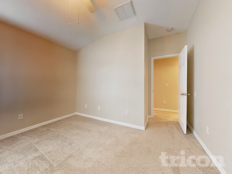 Building Photo - 7524 Maroon Peak Dr