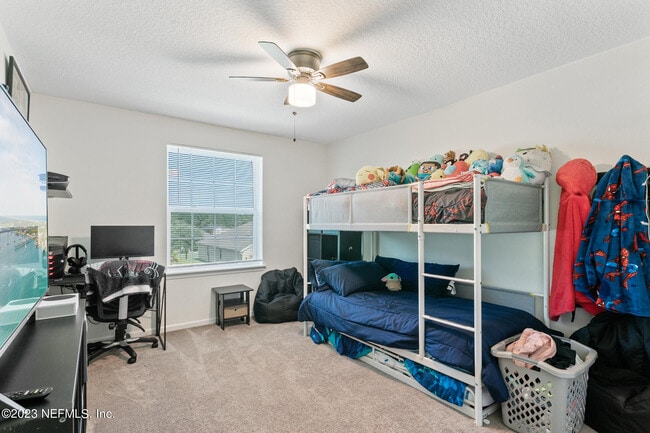 Building Photo - 3315 Ridgeview Dr
