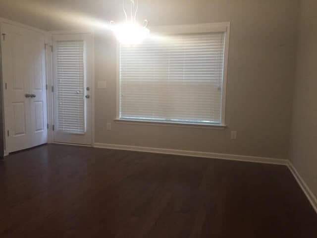 Building Photo - 210 Watchmen Ln