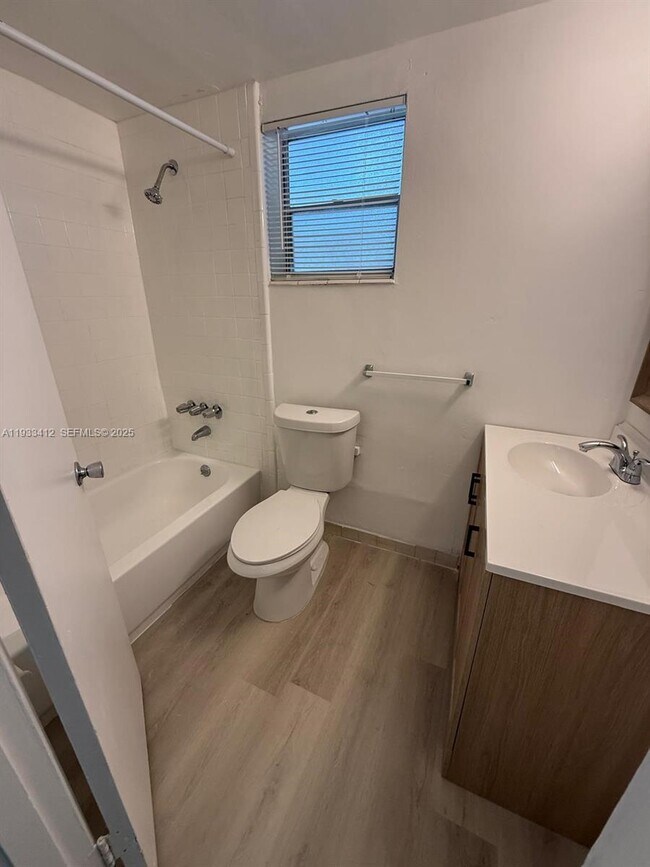 Building Photo - 251 172nd St