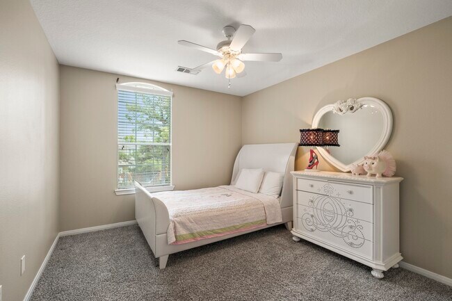 Building Photo - 6830 Jasmine Pl