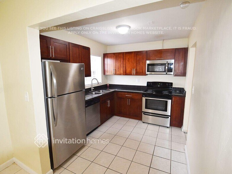 Building Photo - 4825 NW 189th Terrace