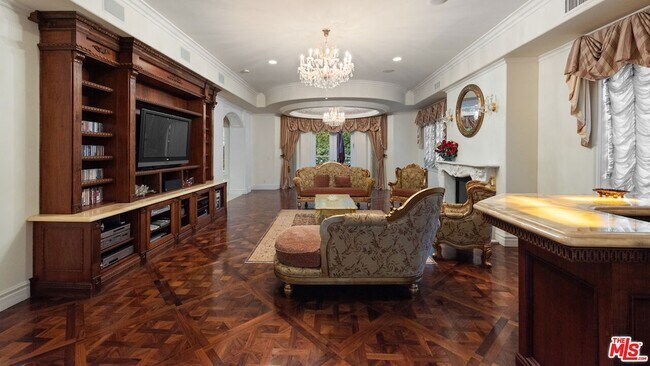 Building Photo - 1455 Robmar Dr