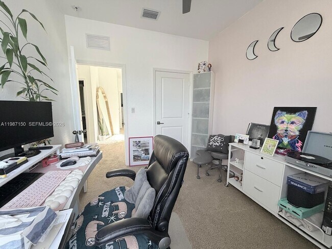 Building Photo - 4002 NW 11th Ct