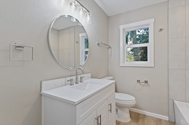 Building Photo - 8408 Dalton Dr SW