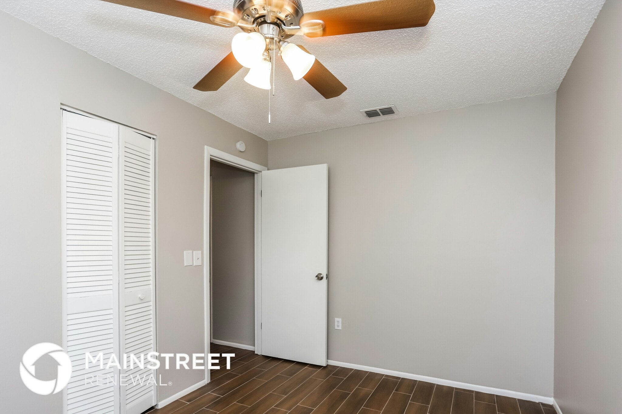 Building Photo - 345 S Indica Ct