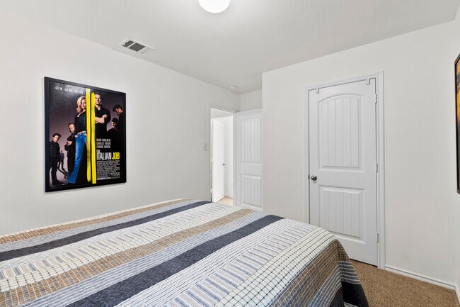 Building Photo - 1111 Mercury Dr