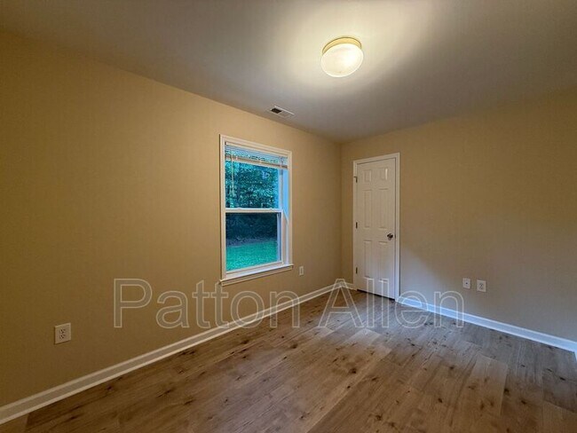 Building Photo - 115 Starnes Cove Rd