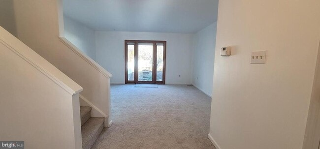 Building Photo - 10 Woodfield Dr