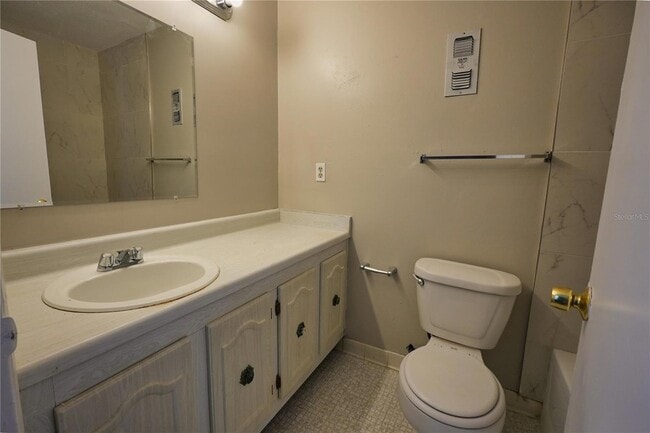 Building Photo - 512 Orange Dr