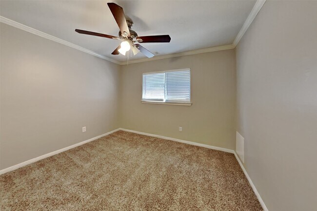 Building Photo - 2510 Foxden Dr