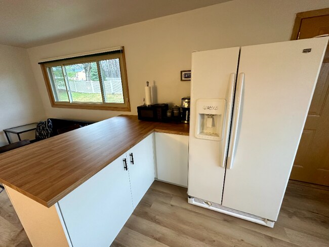 Building Photo - 14460 Tulane St