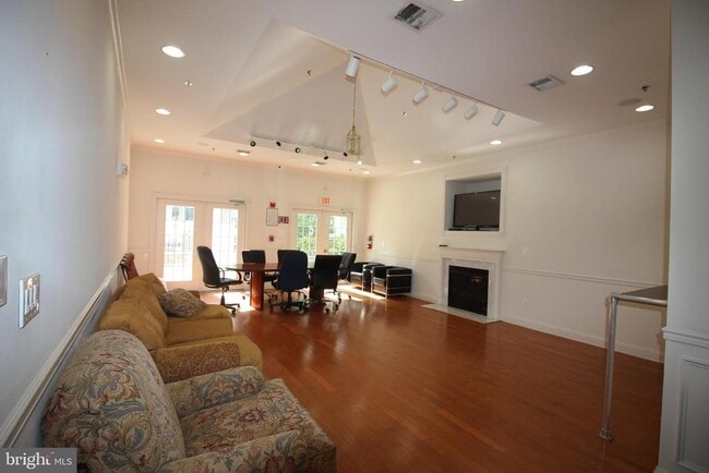 Building Photo - 2720 Bellforest Ct