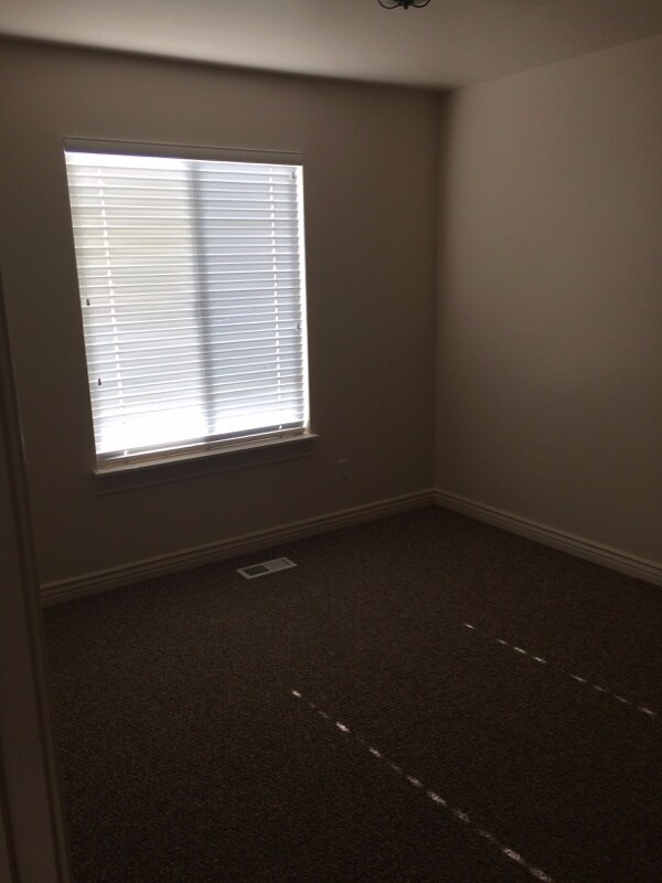 Building Photo - 1884 Shepard Ln