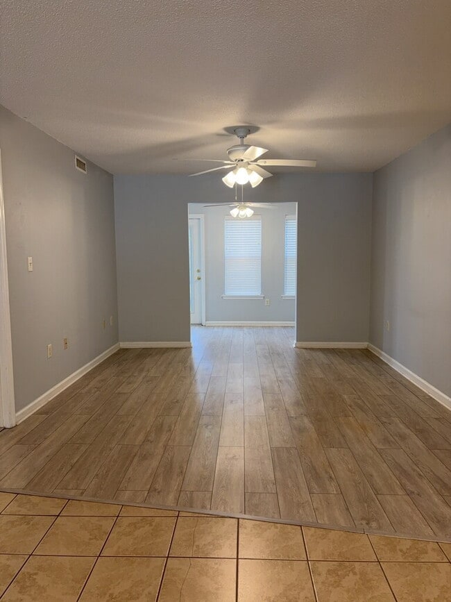 Building Photo - 157 Egret Run Ln