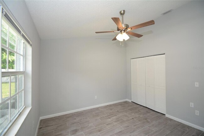 Building Photo - 107 Brunswick Ln