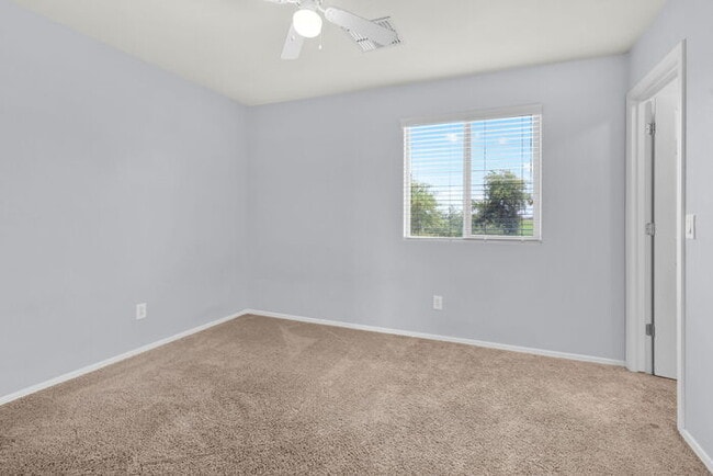 Building Photo - 5725 W Milada Dr
