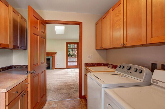 Building Photo - 4411 169th St SE