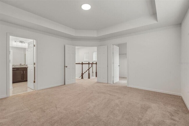 Building Photo - 9377 Meadow Hunt Way