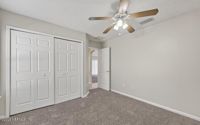Building Photo - 9205 Redtail Dr