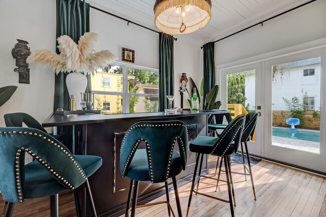 Building Photo - 20 M L King Ave