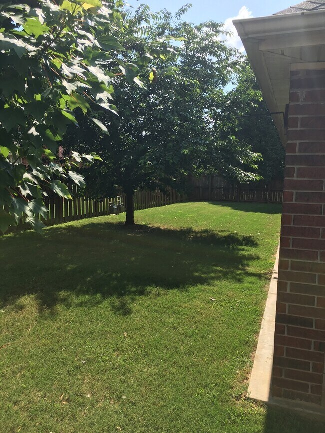 Building Photo - 4109 W Stoney Bend Dr
