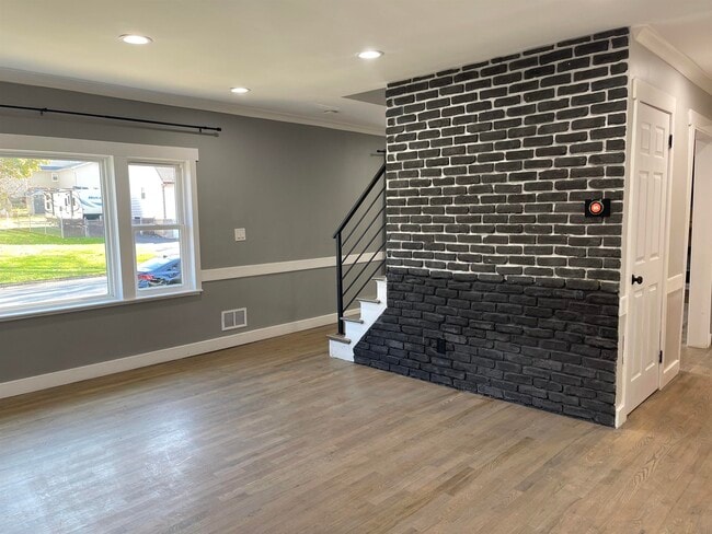 Building Photo - 20 Wareham Rd