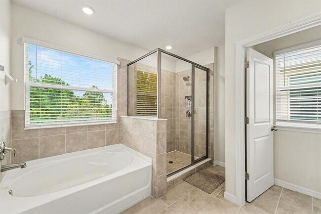 Building Photo - 3221 Living Coral Dr