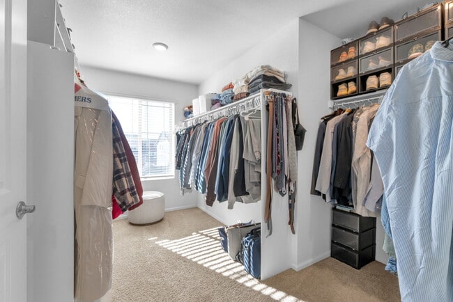 Building Photo - 26813 E Archer Ave