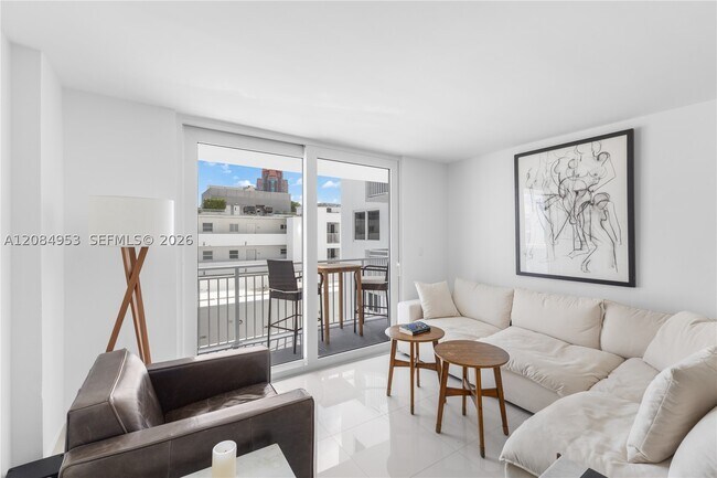 Building Photo - 345 Ocean 607