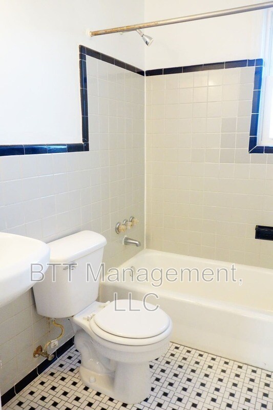 Building Photo - 4013 38th St