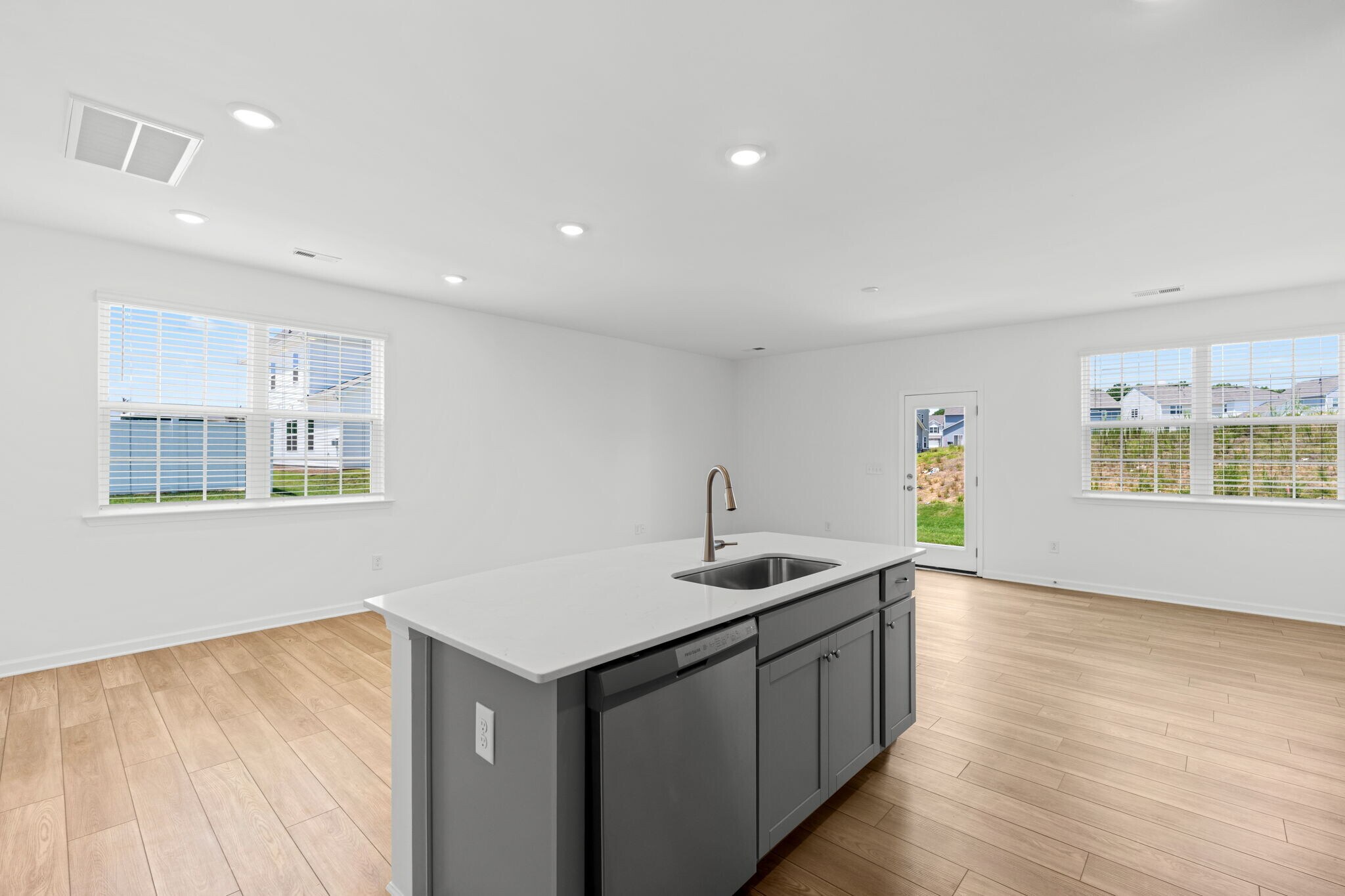 Building Photo - 615 Blaire Ridge Way
