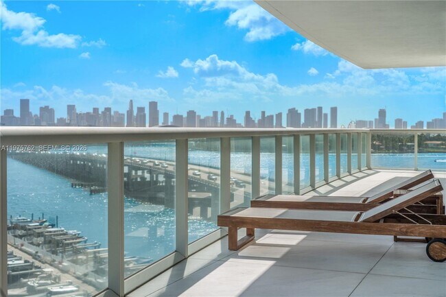 Building Photo - 450 Alton Rd