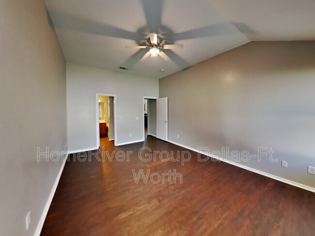 Building Photo - 207 Lake Wichita Dr