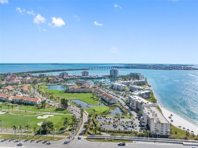 Building Photo - 6025 Sun Blvd