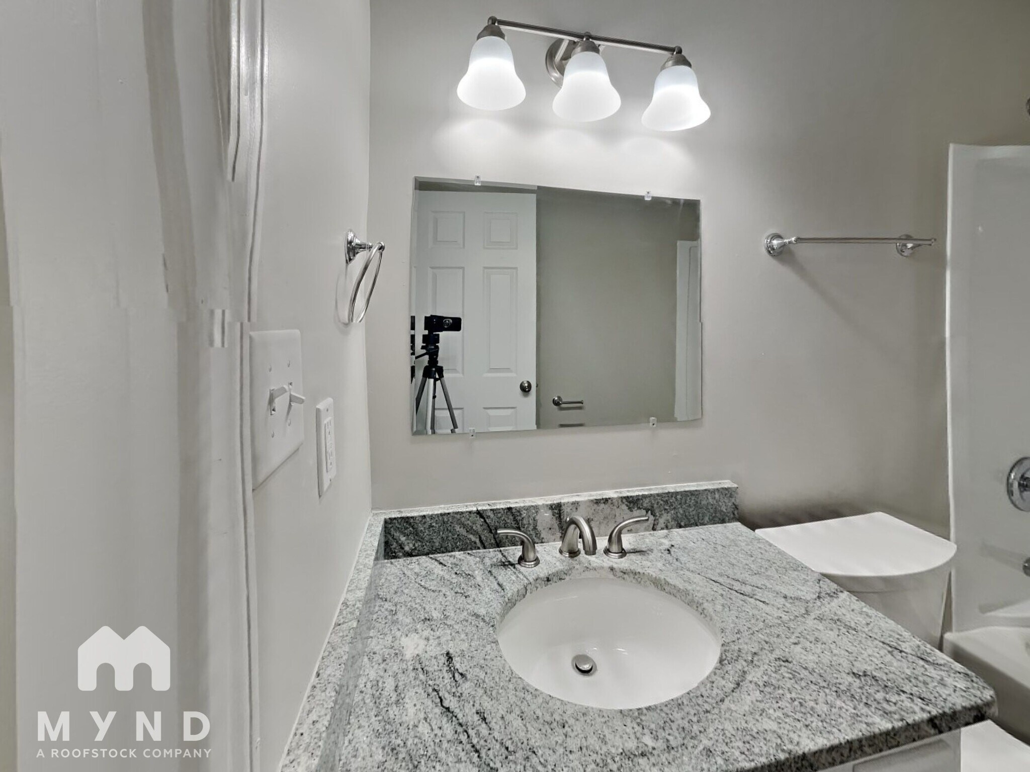 Building Photo - 4237 Ansar Ct