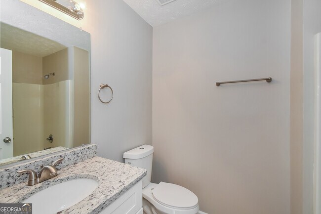 Building Photo - 2745 Sapphire St