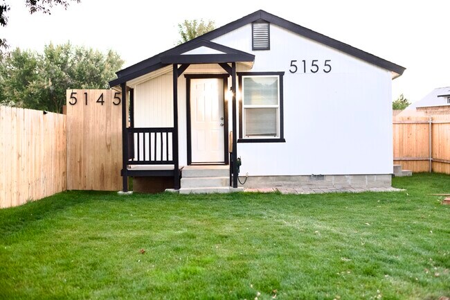 Building Photo - 5155 Quinella Ct